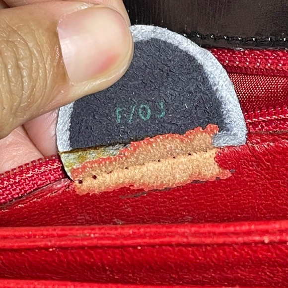 HOLIDAY SALE:AUTHENTIC CELINE BLACK SQUARE LEATHER SHOULDER BAG - rubs - Picture 11 of 13